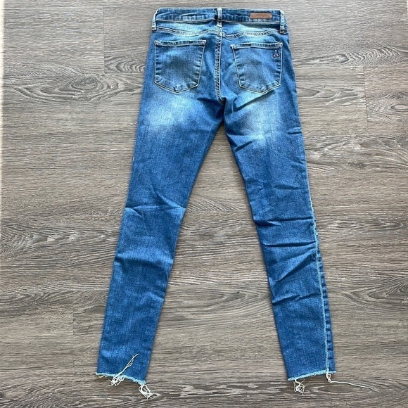 Sz25 Articles of Society Skinny Distressed Raw Hem Denim in Wood Wash VVGUC - Picture 7 of 14